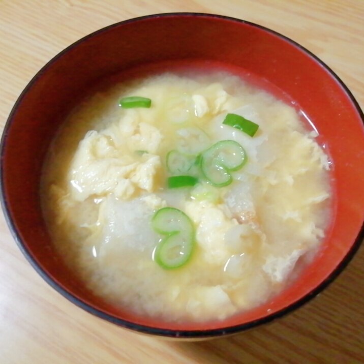 卵と麩とねぎの味噌汁